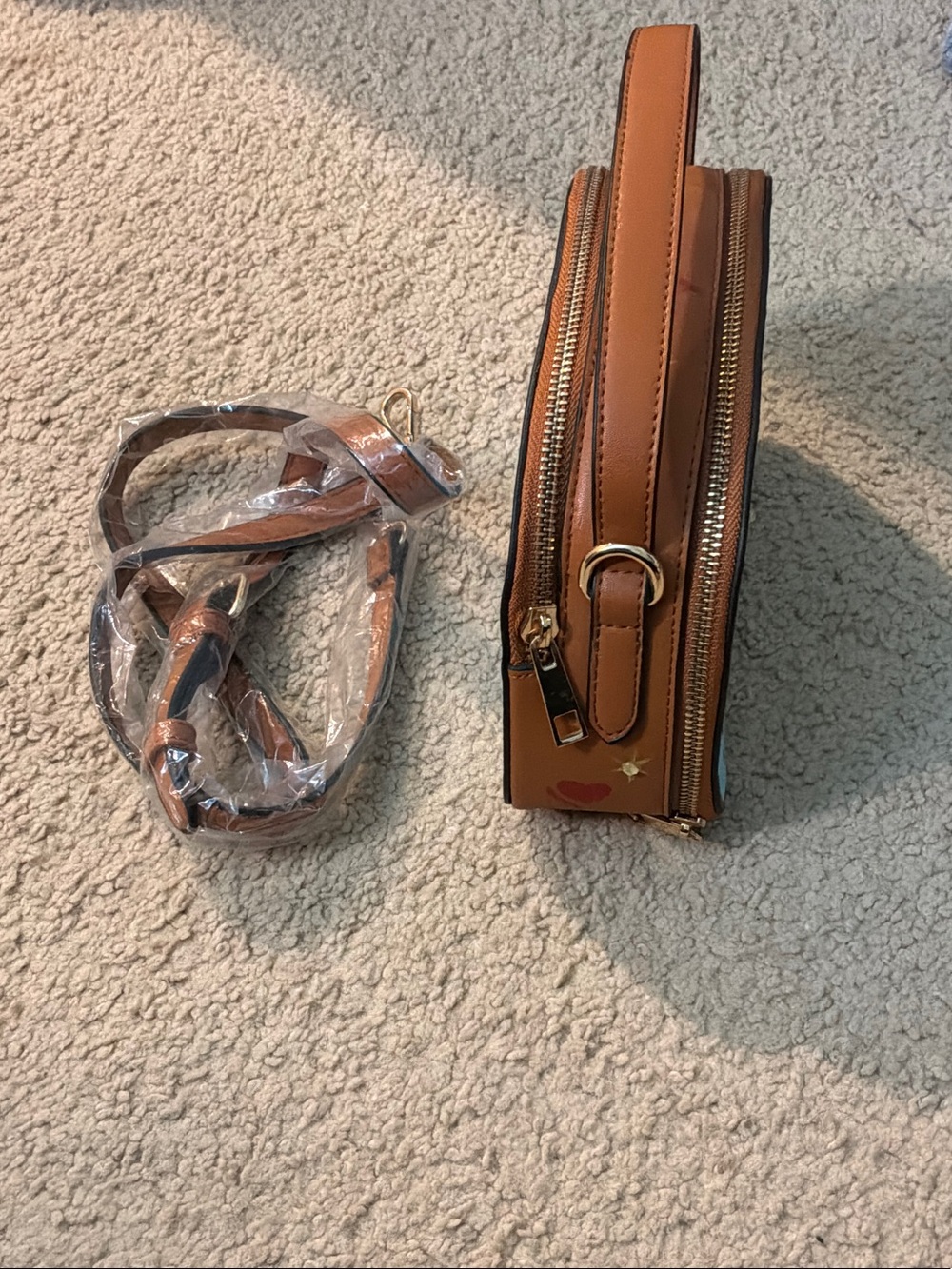 Hand-Painted Brown Crossbody Bag with Pink Accents - Picture 5 of 6